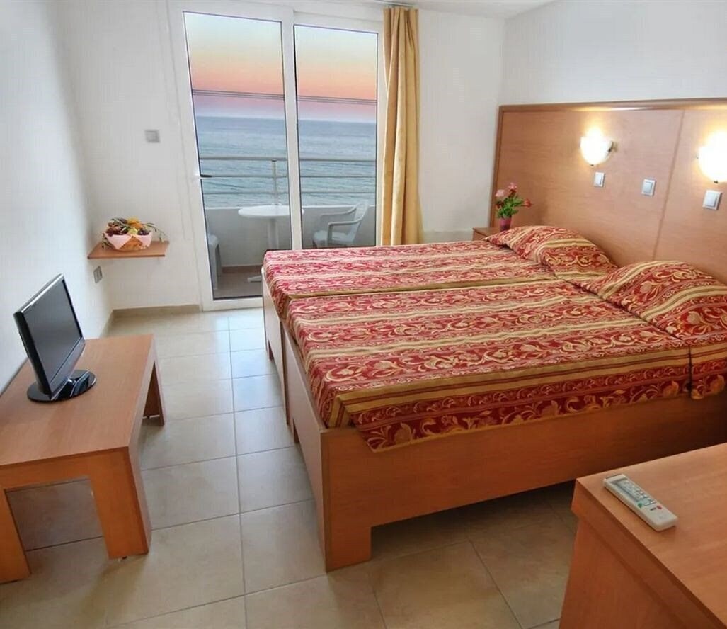 Апартаменты Ilyssion Hotel 4*